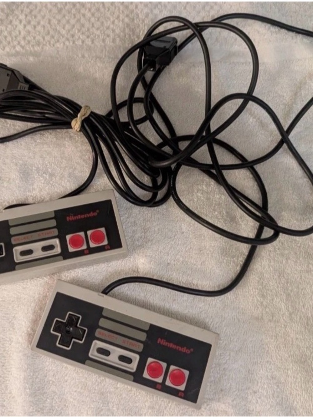 Original Nintendo NES Video Game Controllers NES-004 OEM Authentic Lot Of